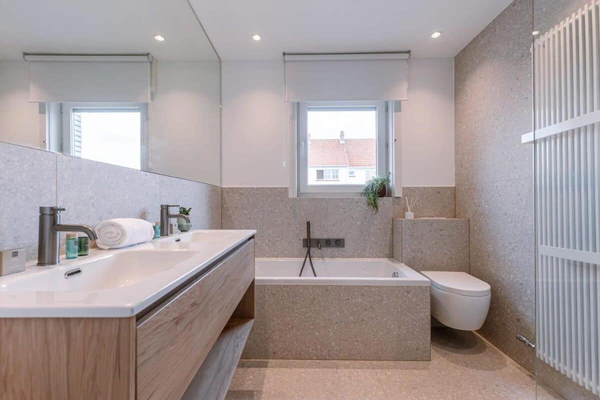 Huswell - Spacious Bungalow With Garden Near The Beach & Sea Middelkerke Exteriör bild