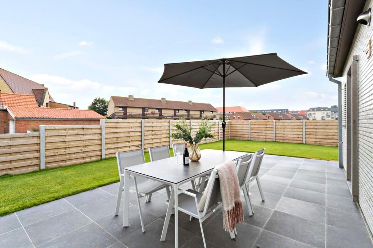 Huswell - Spacious Bungalow With Garden Near The Beach & Sea Middelkerke Exteriör bild