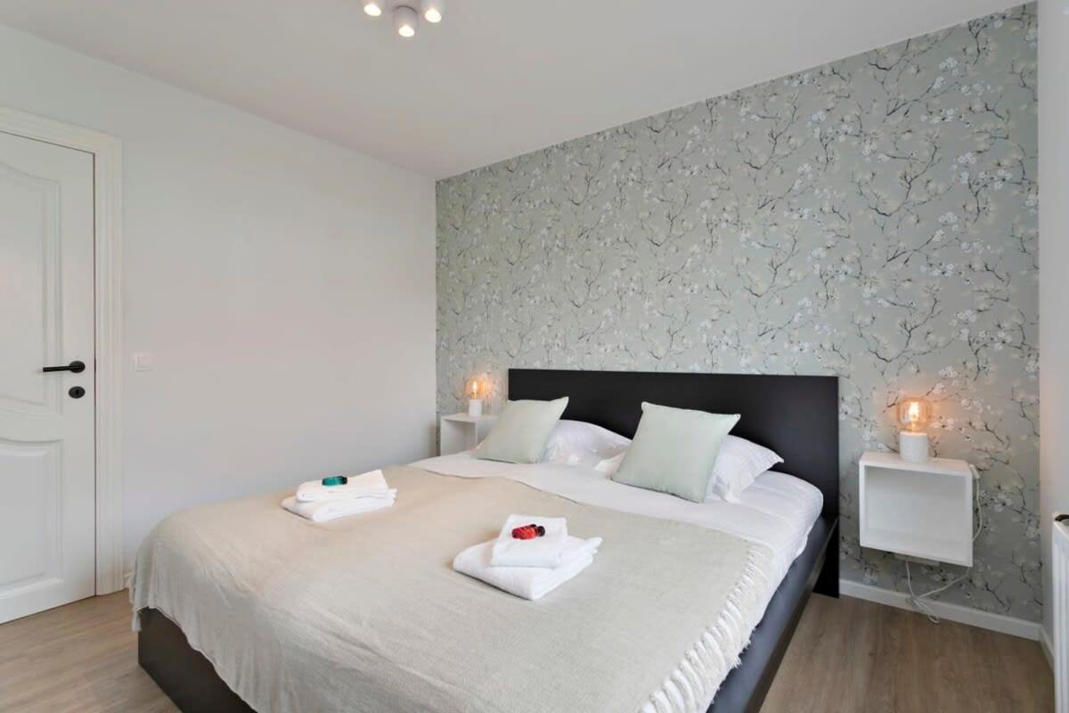 Huswell - Spacious Bungalow With Garden Near The Beach & Sea Middelkerke Exteriör bild